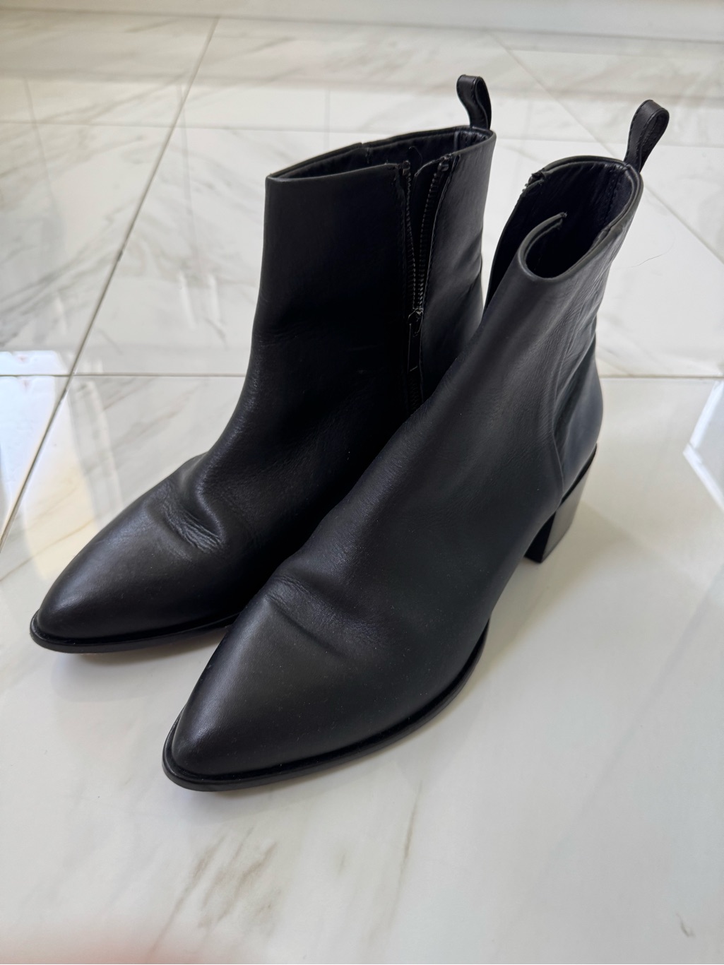 Thursday Boot Company Tempo Women's Black Leather Pointed Toe Ankle Boots